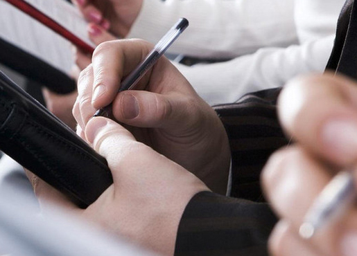 樹專業(yè)旗幟、走精品道路、建中國模式、達國際水準