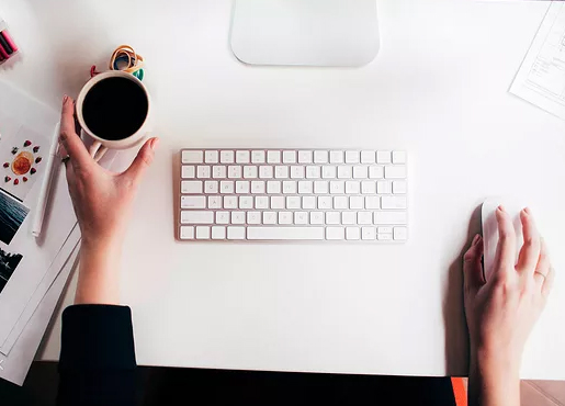 以市場為導向，以客戶為中心